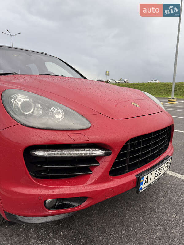 Внедорожник / Кроссовер Porsche Cayenne 2013 в Львове