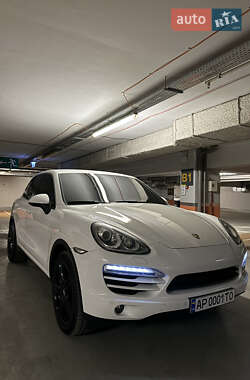 Позашляховик / Кросовер Porsche Cayenne 2013 в Запоріжжі