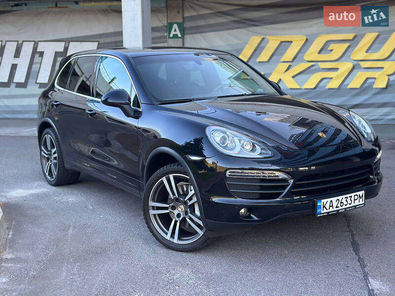 Позашляховик / Кросовер Porsche Cayenne 2012 в Києві