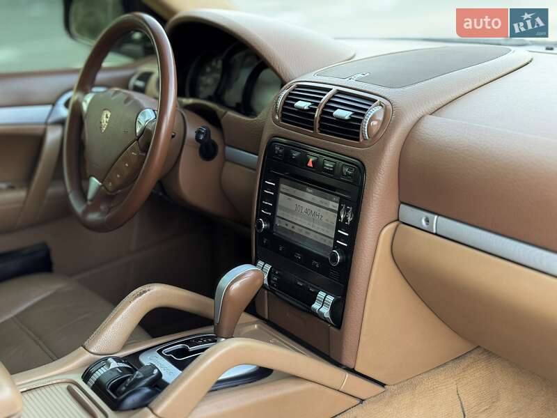 Позашляховик / Кросовер Porsche Cayenne 2008 в Луцьку