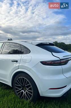 Позашляховик / Кросовер Porsche Cayenne 2020 в 