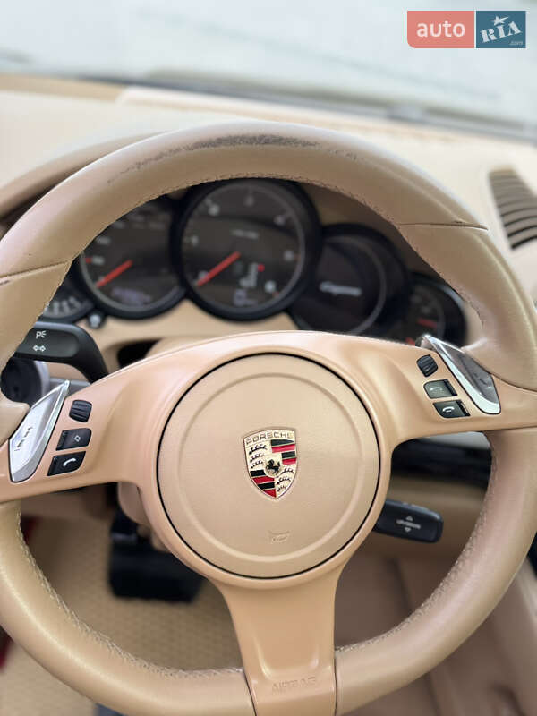 Позашляховик / Кросовер Porsche Cayenne 2011 в Хусті