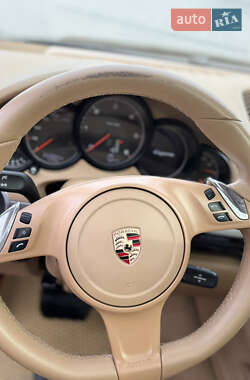 Внедорожник / Кроссовер Porsche Cayenne 2011 в 