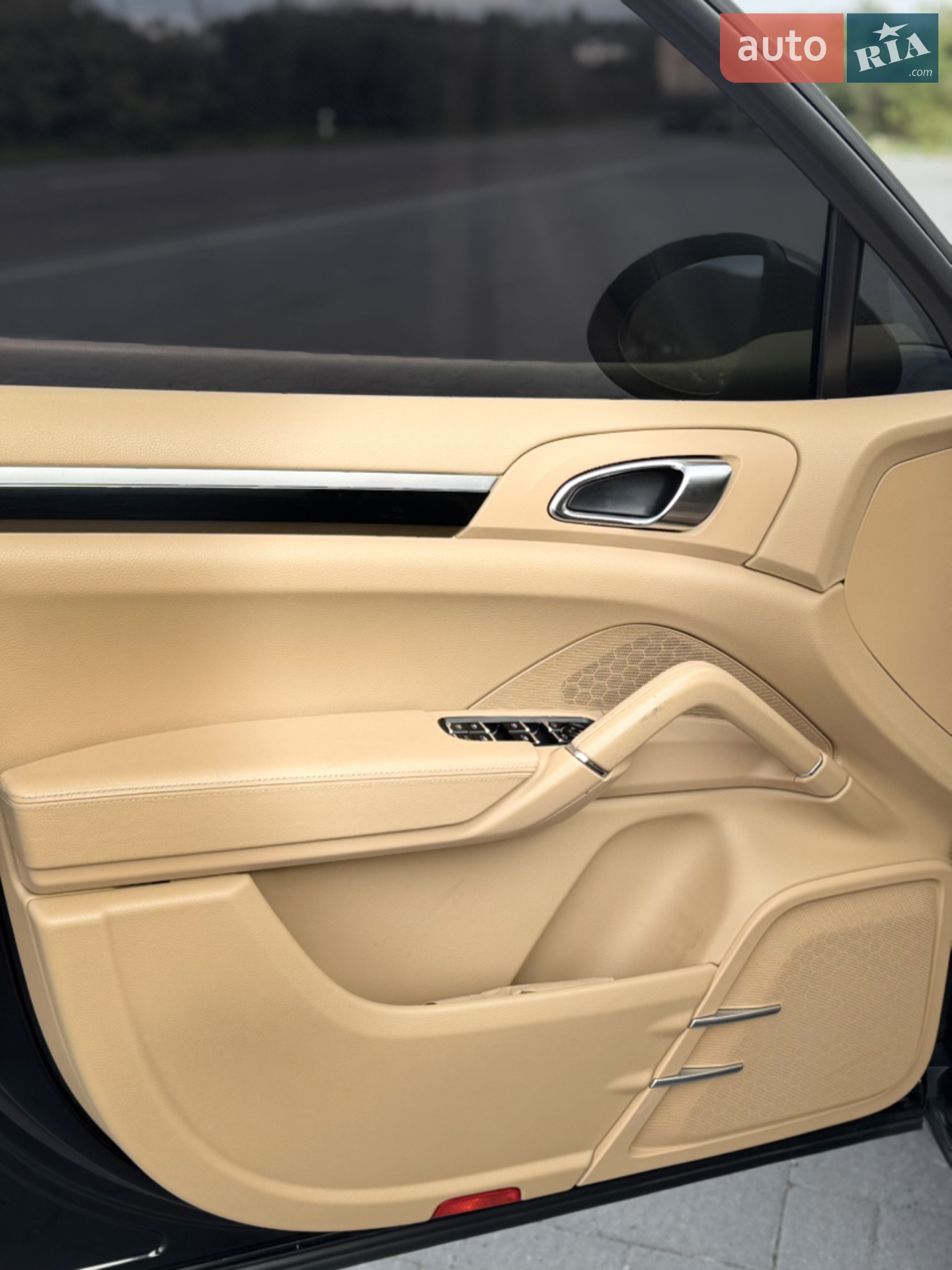 2011 Porsche Cayenne - мініатюра 15