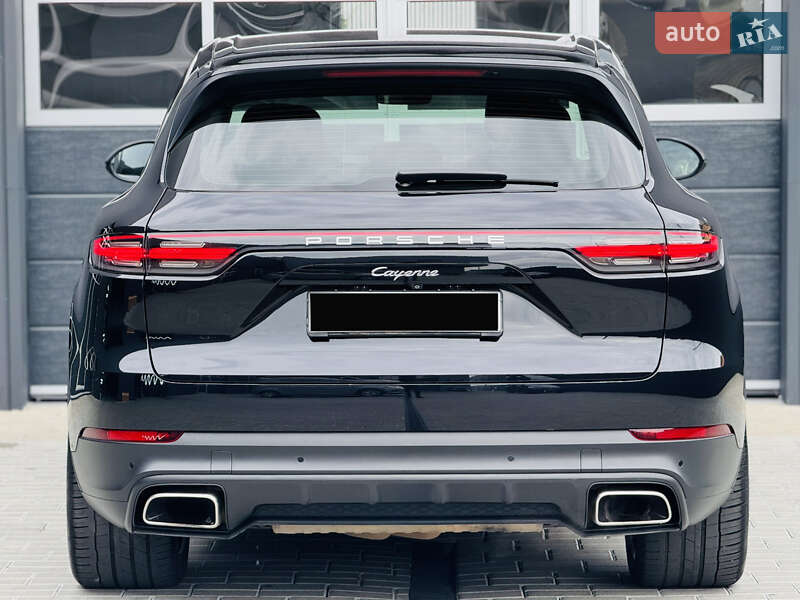 Позашляховик / Кросовер Porsche Cayenne 2018 в Мукачевому