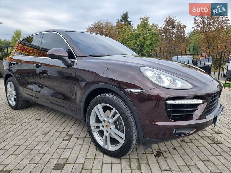 Внедорожник / Кроссовер Porsche Cayenne 2013 в Смеле