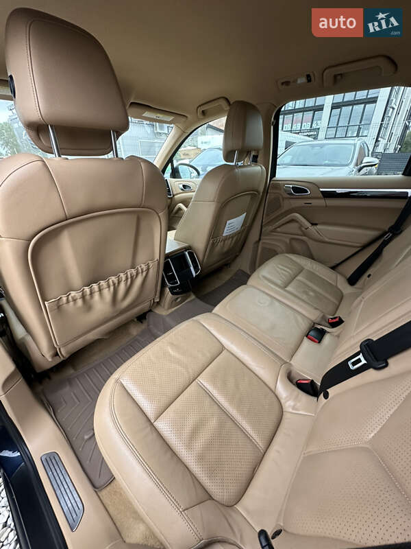 Внедорожник / Кроссовер Porsche Cayenne 2011 в Ивано-Франковске фото 26 Внедорожник / Кроссовер Porsche Cayenne 2011 в Ивано-Франковске
