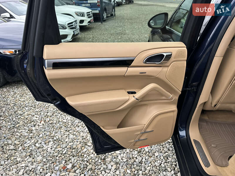 Внедорожник / Кроссовер Porsche Cayenne 2011 в Ивано-Франковске фото 25 Внедорожник / Кроссовер Porsche Cayenne 2011 в Ивано-Франковске