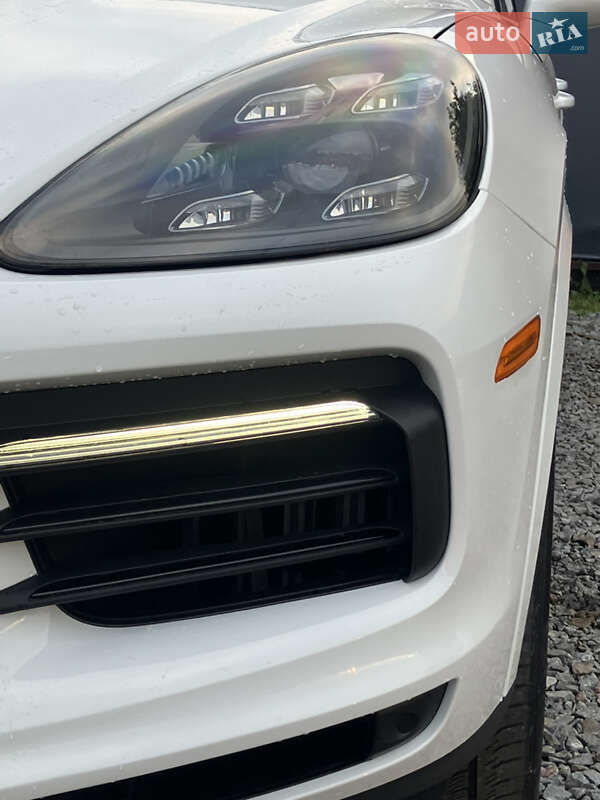 Внедорожник / Кроссовер Porsche Cayenne 2019 в Львове