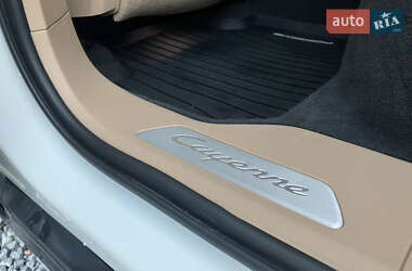 Внедорожник / Кроссовер Porsche Cayenne 2019 в 
