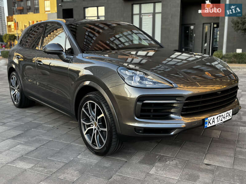 Позашляховик / Кросовер Porsche Cayenne 2019 в 