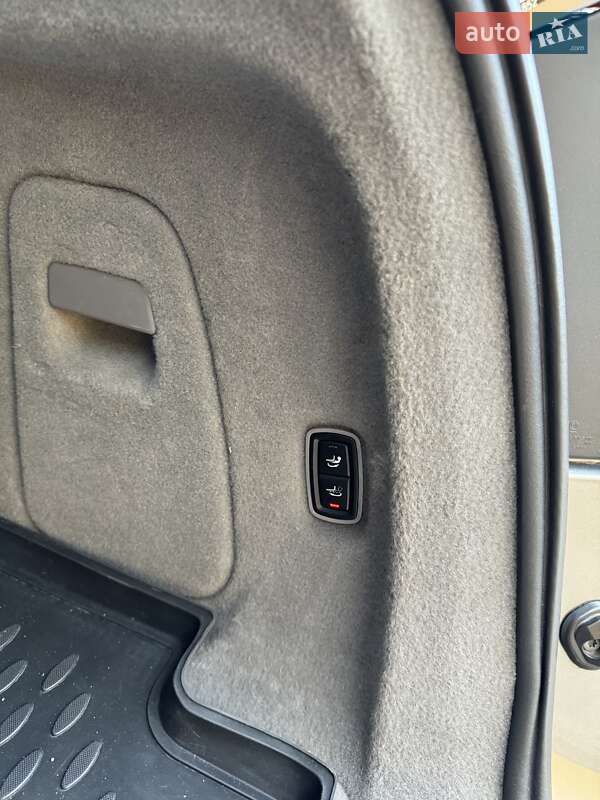 Позашляховик / Кросовер Porsche Cayenne 2010 в Києві