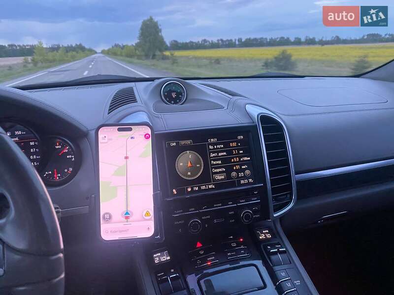 Позашляховик / Кросовер Porsche Cayenne 2010 в Києві