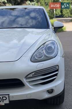 Внедорожник / Кроссовер Porsche Cayenne 2013 в 