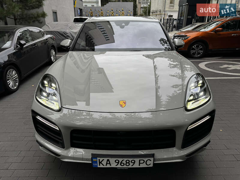 Внедорожник / Кроссовер Porsche Cayenne 2022 в Киеве