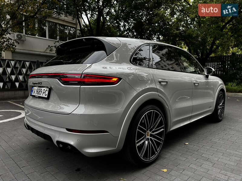 Внедорожник / Кроссовер Porsche Cayenne 2022 в Киеве