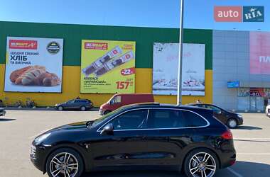 Внедорожник / Кроссовер Porsche Cayenne 2013 в 