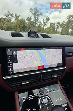 Позашляховик / Кросовер Porsche Cayenne 2019 в 