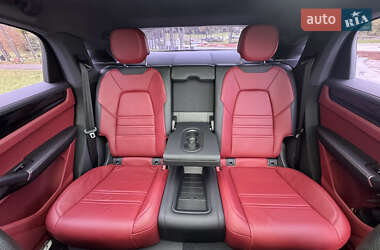 Позашляховик / Кросовер Porsche Cayenne 2019 в 