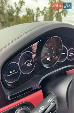 Позашляховик / Кросовер Porsche Cayenne 2019 в 
