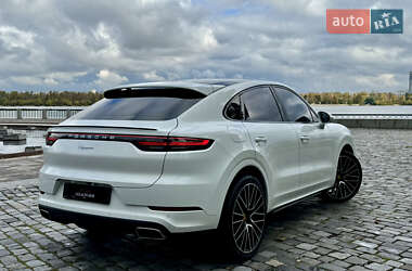 Позашляховик / Кросовер Porsche Cayenne 2019 в 