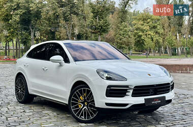 Позашляховик / Кросовер Porsche Cayenne 2019 в 