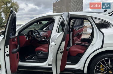 Позашляховик / Кросовер Porsche Cayenne 2019 в 