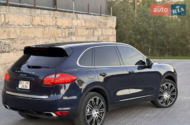 Внедорожник / Кроссовер Porsche Cayenne 2011 в 