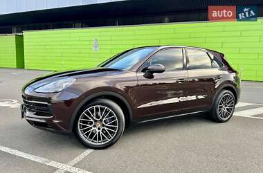 Позашляховик / Кросовер Porsche Cayenne 2018 в 