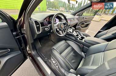 Позашляховик / Кросовер Porsche Cayenne 2018 в 