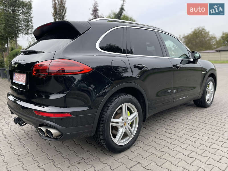 Внедорожник / Кроссовер Porsche Cayenne 2015 в Луцке фото 6 Внедорожник / Кроссовер Porsche Cayenne 2015 в Луцке