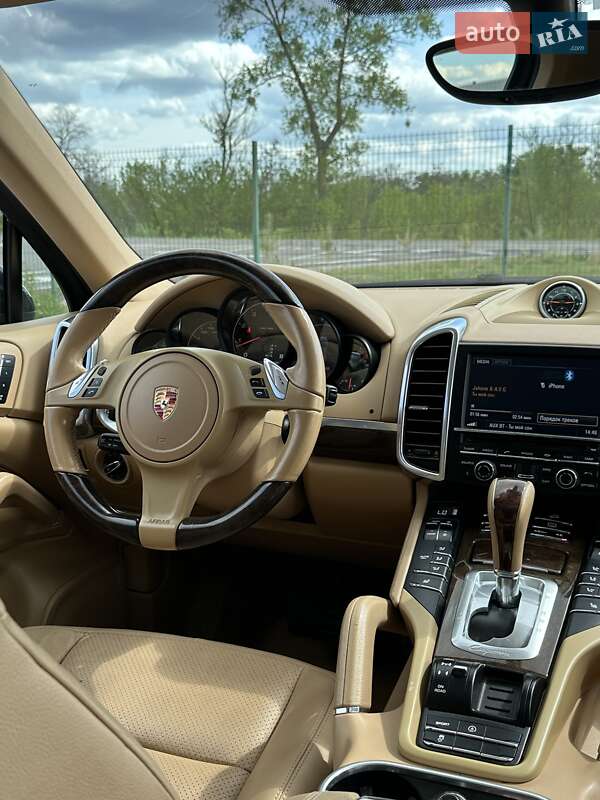 Позашляховик / Кросовер Porsche Cayenne 2014 в Білогородці