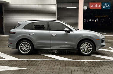 Позашляховик / Кросовер Porsche Cayenne 2019 в 