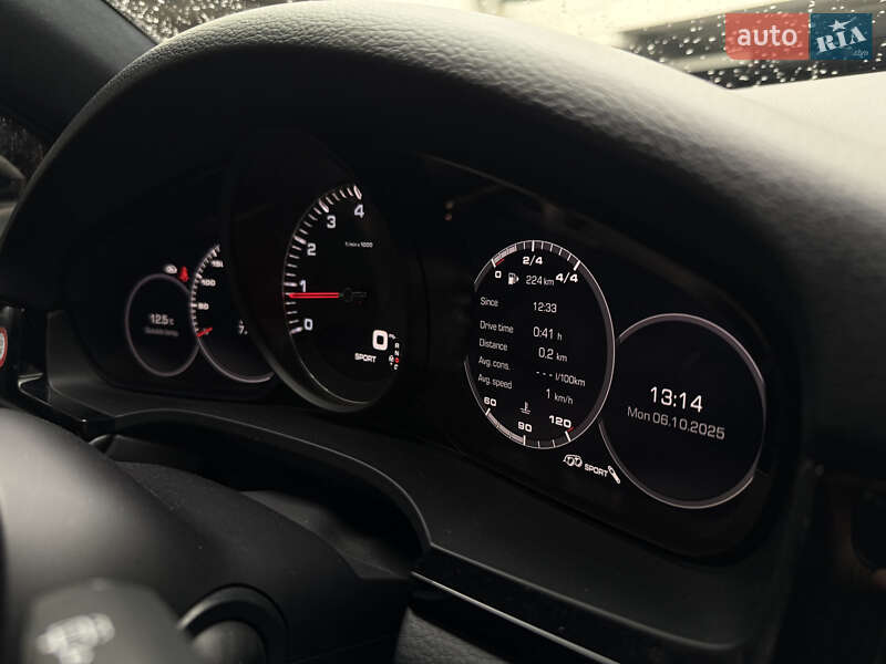 Внедорожник / Кроссовер Porsche Cayenne 2019 в Киеве