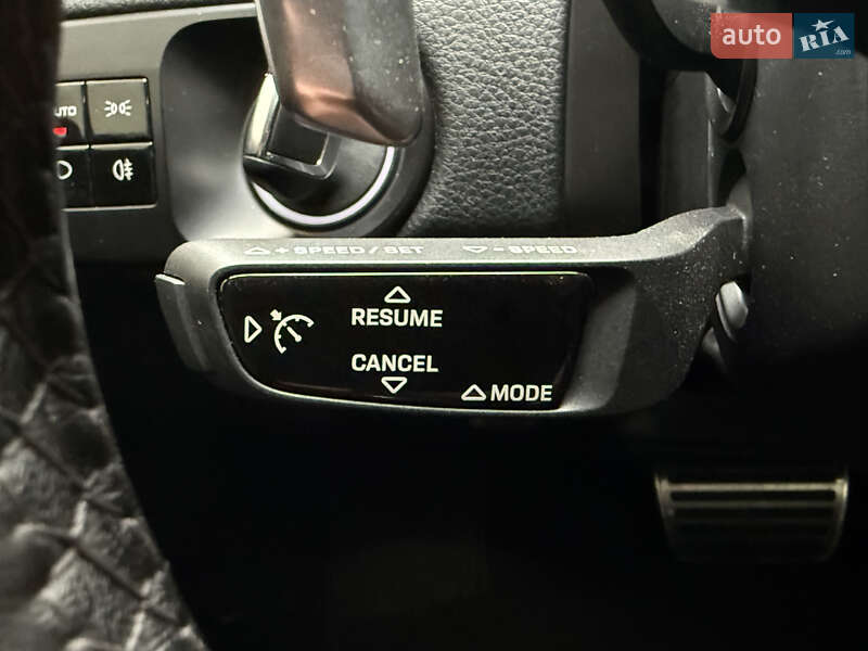 Внедорожник / Кроссовер Porsche Cayenne 2019 в Киеве