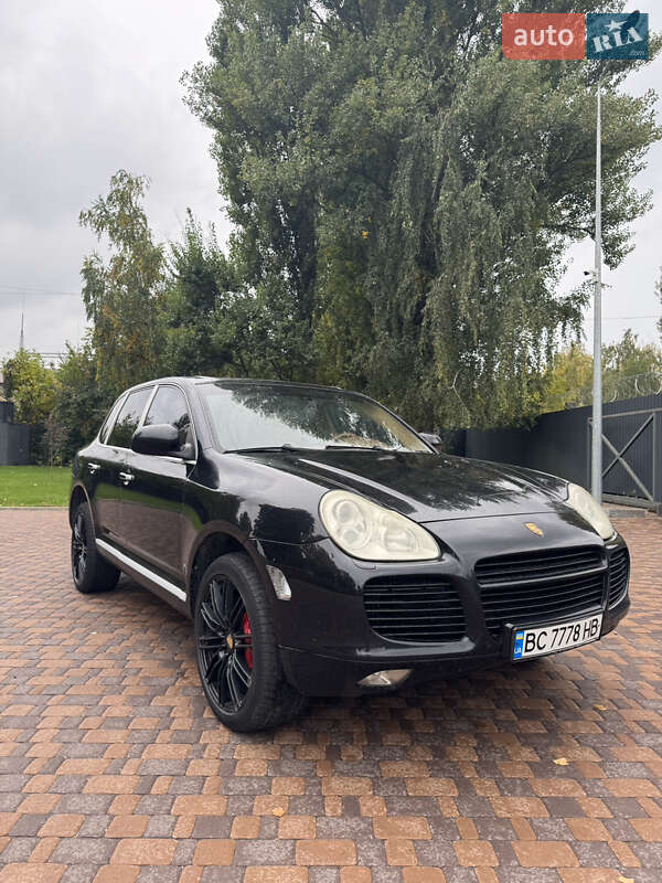 Позашляховик / Кросовер Porsche Cayenne 2005 в Броварах