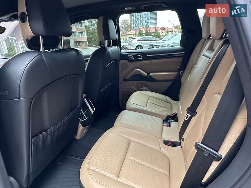 Внедорожник / Кроссовер Porsche Cayenne 2014 в Днепре фото 5 Внедорожник / Кроссовер Porsche Cayenne 2014 в Днепре