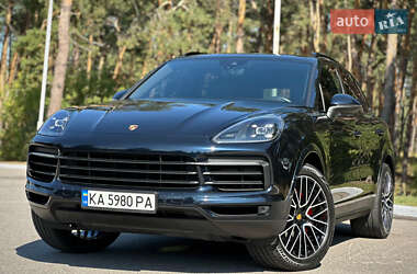 Позашляховик / Кросовер Porsche Cayenne 2019 в 
