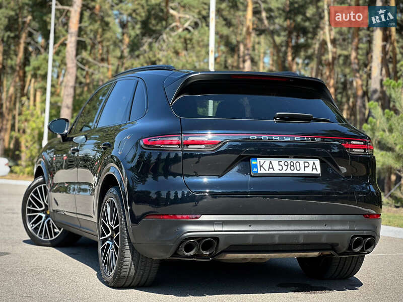 Позашляховик / Кросовер Porsche Cayenne 2019 в Києві