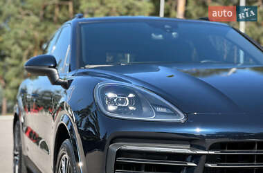 Позашляховик / Кросовер Porsche Cayenne 2019 в 