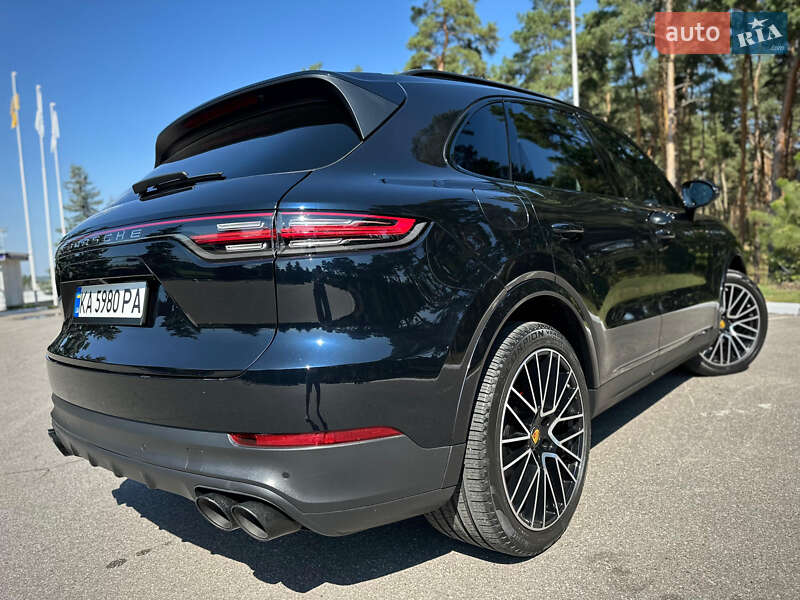 Позашляховик / Кросовер Porsche Cayenne 2019 в Києві