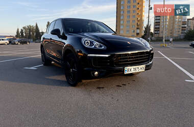 Внедорожник / Кроссовер Porsche Cayenne 2014 в Каменец-Подольском