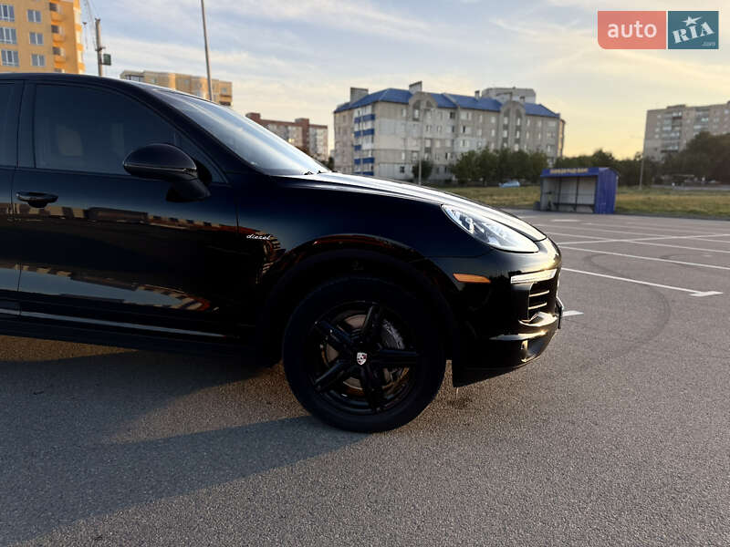 Позашляховик / Кросовер Porsche Cayenne 2014 в Кам'янець-Подільському