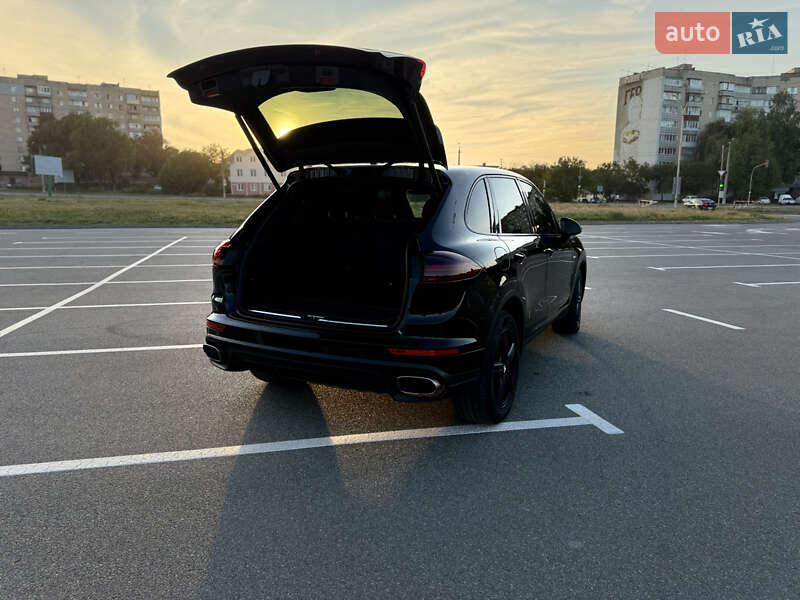 Позашляховик / Кросовер Porsche Cayenne 2014 в Кам'янець-Подільському