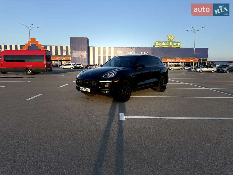 Позашляховик / Кросовер Porsche Cayenne 2014 в Кам'янець-Подільському