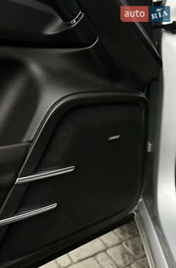 Позашляховик / Кросовер Porsche Cayenne 2012 в 
