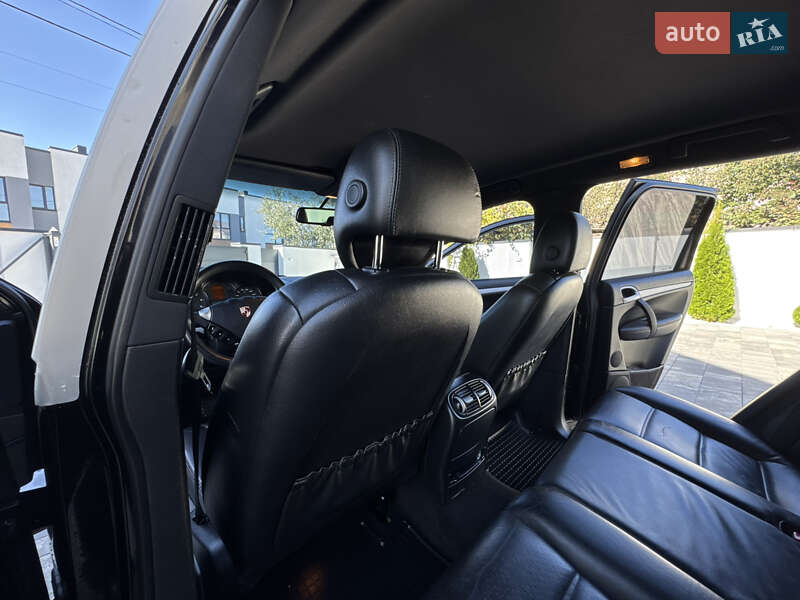 Внедорожник / Кроссовер Porsche Cayenne 2010 в Ивано-Франковске фото 21 Внедорожник / Кроссовер Porsche Cayenne 2010 в Ивано-Франковске