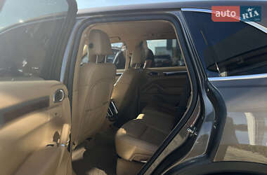 Позашляховик / Кросовер Porsche Cayenne 2013 в 