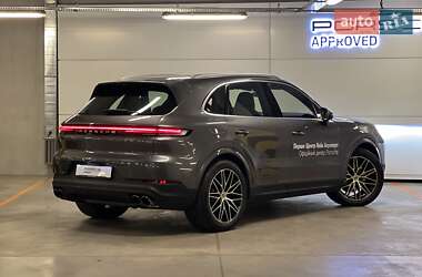 Позашляховик / Кросовер Porsche Cayenne 2024 в 