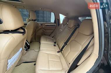 Позашляховик / Кросовер Porsche Cayenne 2011 в 